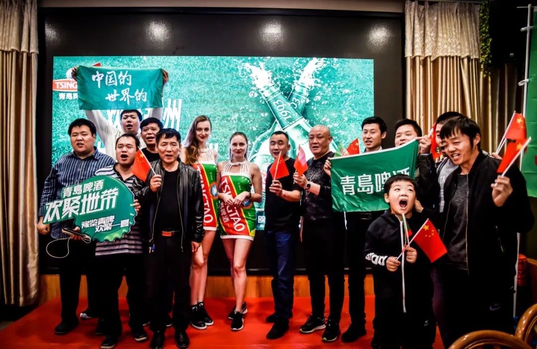 包含印度篮球职业联赛揭幕战掀起热潮，球迷狂欢的词条