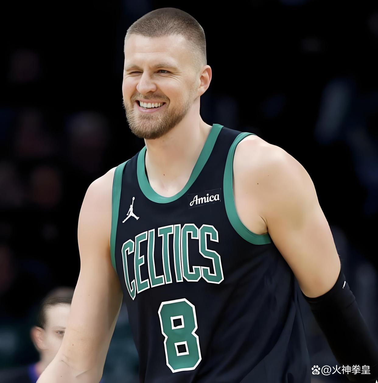 字母哥赛后谦逊发言登热搜,广东男篮横扫巴塞罗那引发热议 字母哥赛后谦逊发言登热搜,广东男篮横扫巴塞罗那引发热议