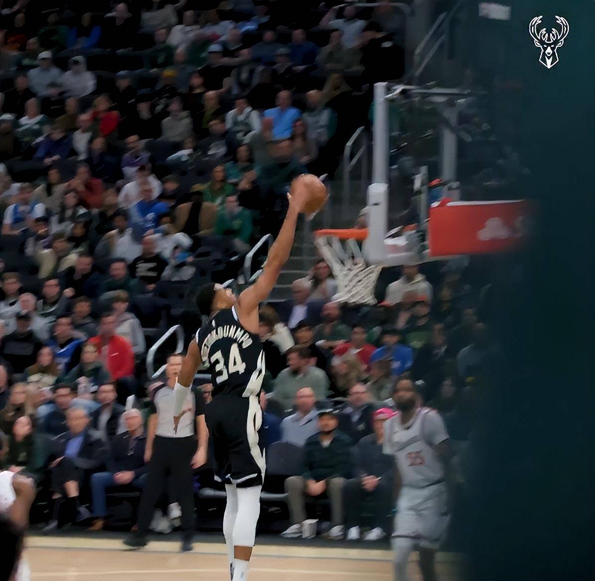 字母哥赛后谦逊发言登热搜,广东男篮横扫巴塞罗那引发热议 字母哥赛后谦逊发言登热搜,广东男篮横扫巴塞罗那引发热议